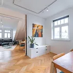 Modern 2bdrm Aprtm W Cinema & 2 Bathrooms * Tallinn