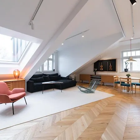 Modern 2bdrm Aprtm W Cinema & 2 Bathrooms Apartment Reval