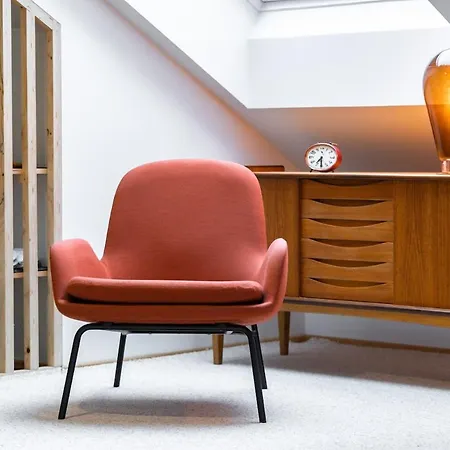 Modern 2bdrm Aprtm W Cinema & 2 Bathrooms Apartment *