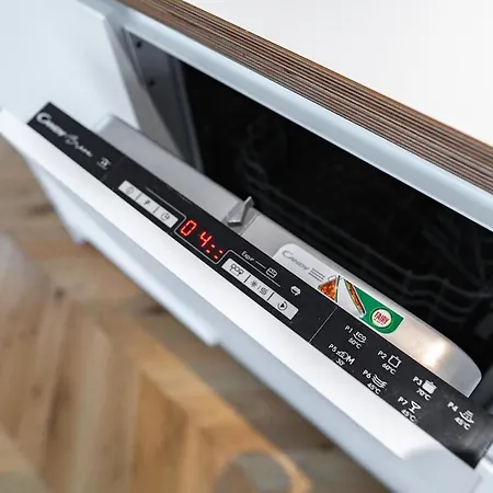 Modern 2bdrm Aprtm W Cinema & 2 Bathrooms * Tallinn