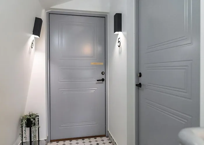 Modern 2bdrm Aprtm W Cinema & 2 Bathrooms * Reval