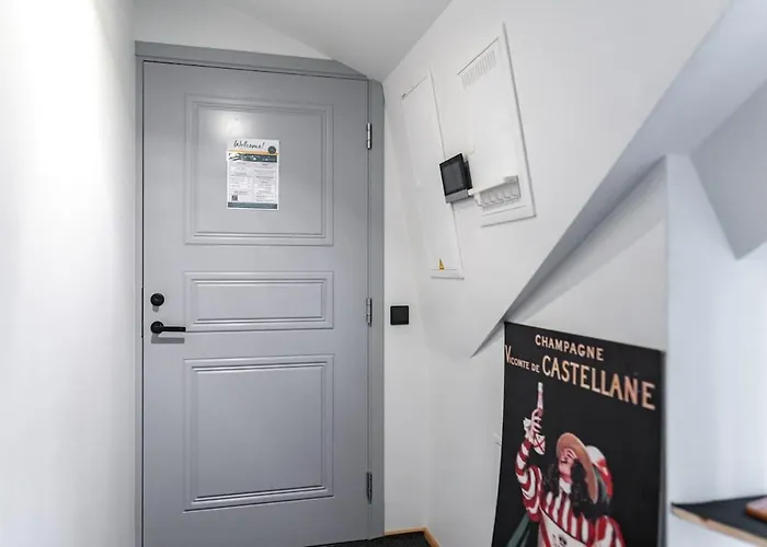 Modern 2bdrm Aprtm W Cinema & 2 Bathrooms Appartement Tallinn