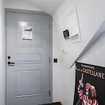 Modern 2bdrm Aprtm W Cinema & 2 Bathrooms Appartement Tallinn